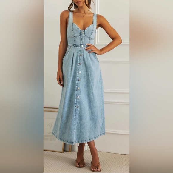 One And Only NWT Premiun Boutique Stylish Button-Down Maxi Dress PTP 17 - Picture 1 of 6